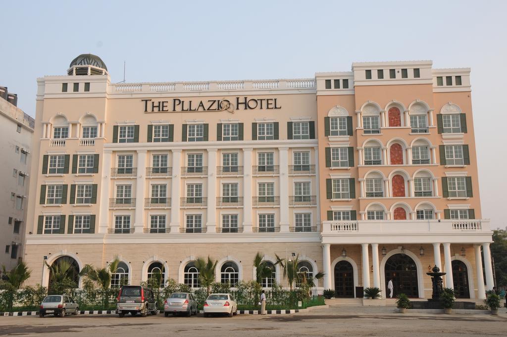 The Pllazio Hotel Гургаон Экстерьер фото